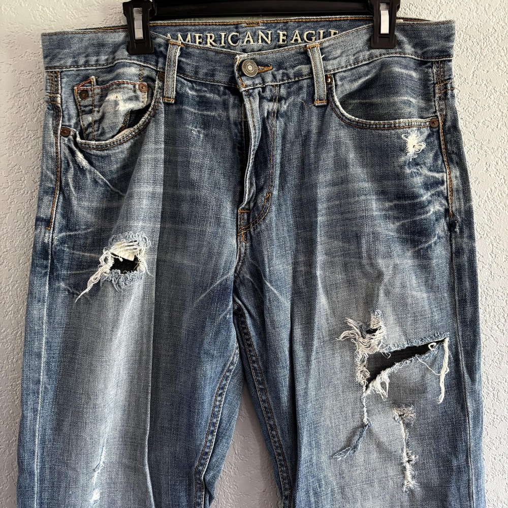 American Eagle Bootcut Jeans Mens 33x32 Blue Distressed Frayed Holes Baggy - Picture 2 of 8